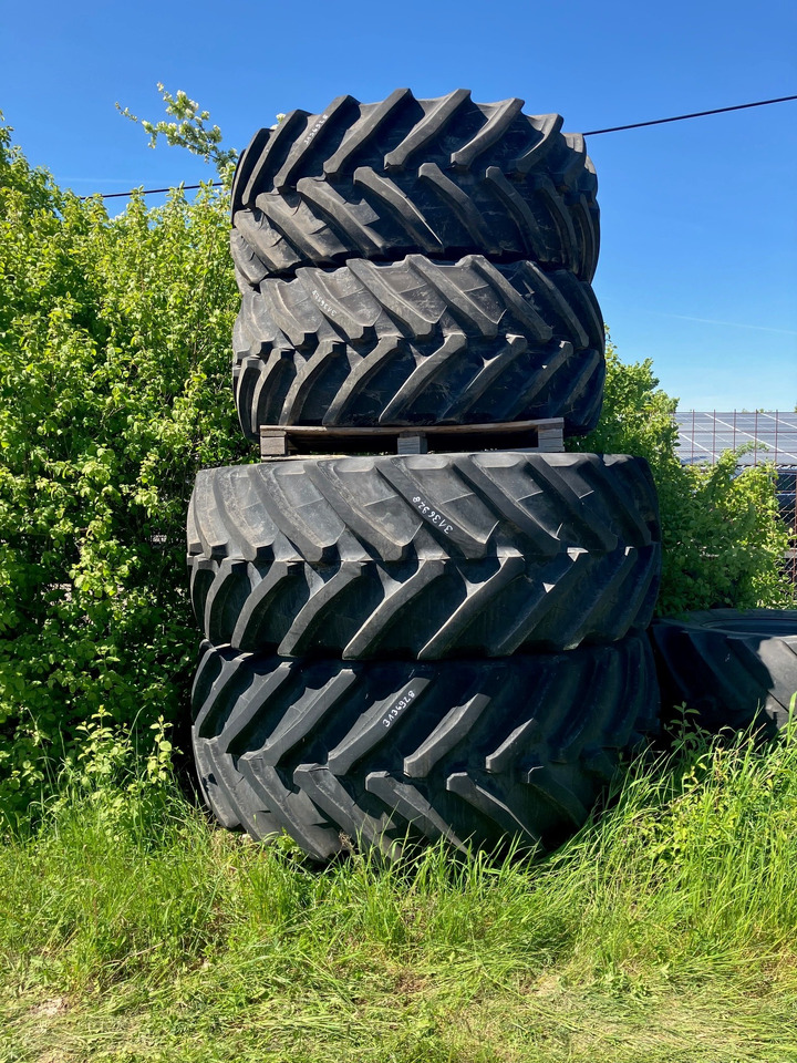 Fendt 650/60R38 750/70R44 - Gume in platišča: slika 1 Fendt 650/60R38 750/70R44 - Gume in platišča: slika 1