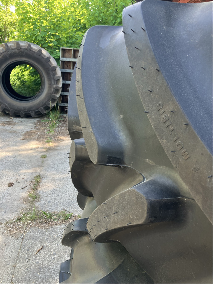 Fendt 650/65R42 u. 540/65R30 MI - Gume in platišča: slika 4 Fendt 650/65R42 u. 540/65R30 MI - Gume in platišča: slika 4