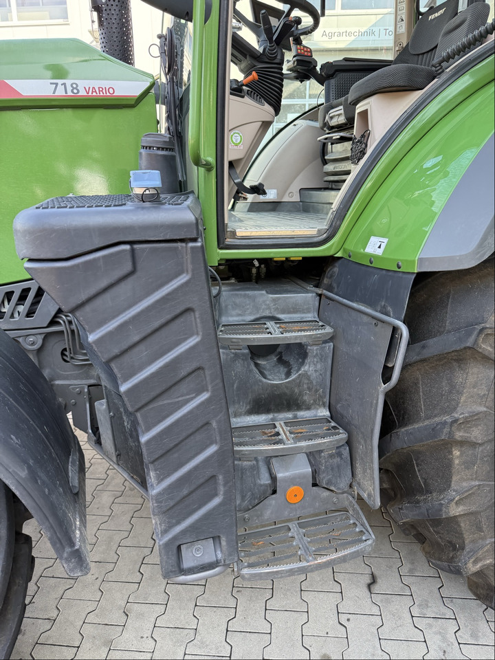 Fendt 718 Vario Gen6 PowerPlus - Traktor: slika 2 Fendt 718 Vario Gen6 PowerPlus - Traktor: slika 2
