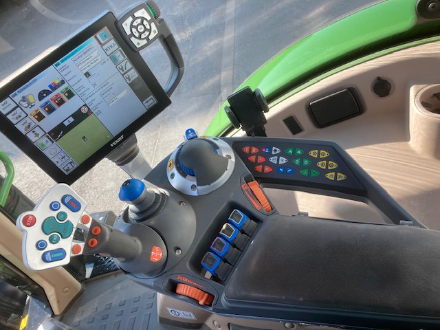 Fendt 718 Vario S4 Profi Plus - Traktor: slika 4 Fendt 718 Vario S4 Profi Plus - Traktor: slika 4