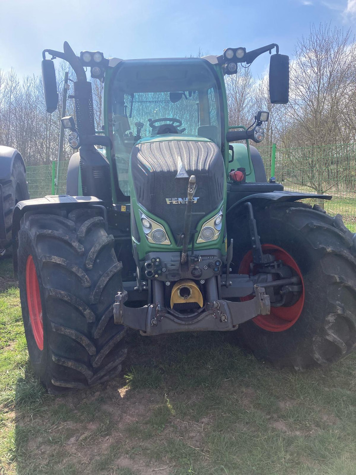 Fendt 720 Vario S4 ProfiPlus - Traktor: slika 4 Fendt 720 Vario S4 ProfiPlus - Traktor: slika 4