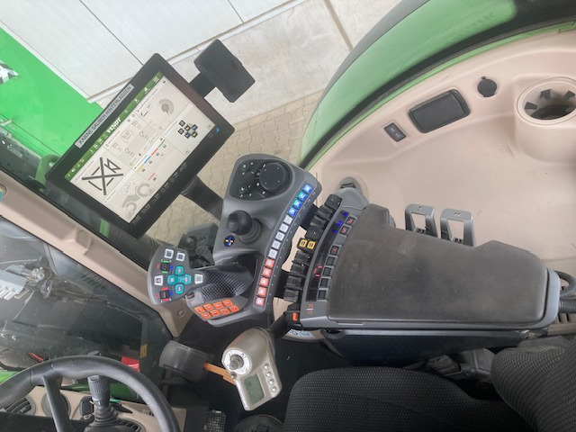 Fendt 724 Vario Gen6 Profi Setting1 - Traktor: slika 4 Fendt 724 Vario Gen6 Profi Setting1 - Traktor: slika 4