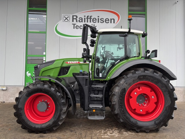 Fendt 724 Vario Gen7 Power Setting2 - Traktor: slika 1 Fendt 724 Vario Gen7 Power Setting2 - Traktor: slika 1