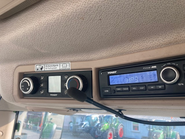 Fendt 724 Vario S4 Profi - Traktor: slika 3 Fendt 724 Vario S4 Profi - Traktor: slika 3