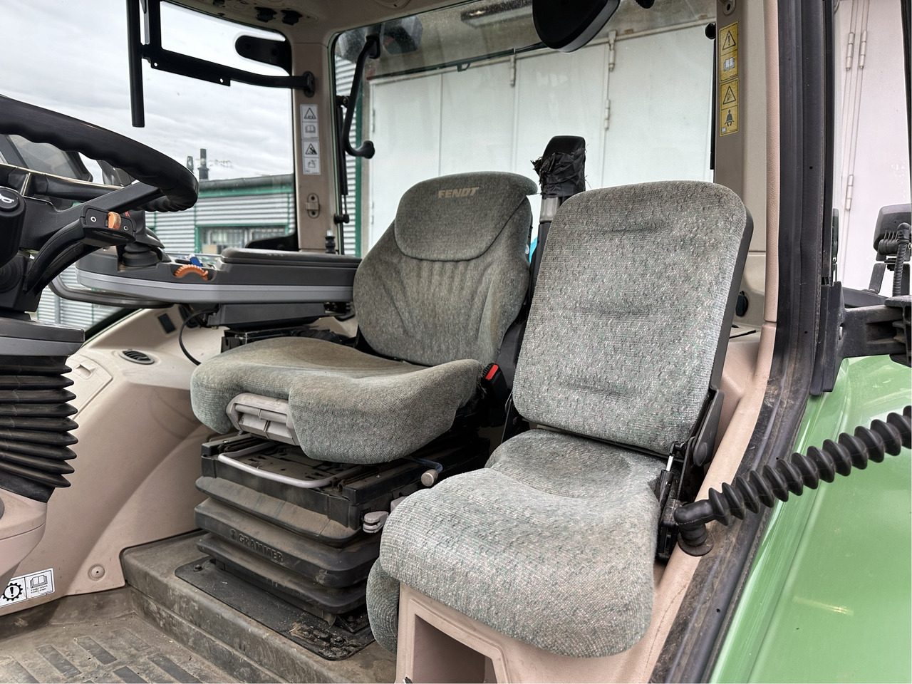 Fendt 724 Vario S4 Profi Plus - Traktor: slika 4 Fendt 724 Vario S4 Profi Plus - Traktor: slika 4