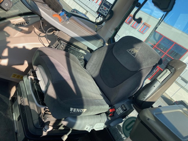 Fendt 826 Vario SCR ProfiPlus - Traktor: slika 4 Fendt 826 Vario SCR ProfiPlus - Traktor: slika 4