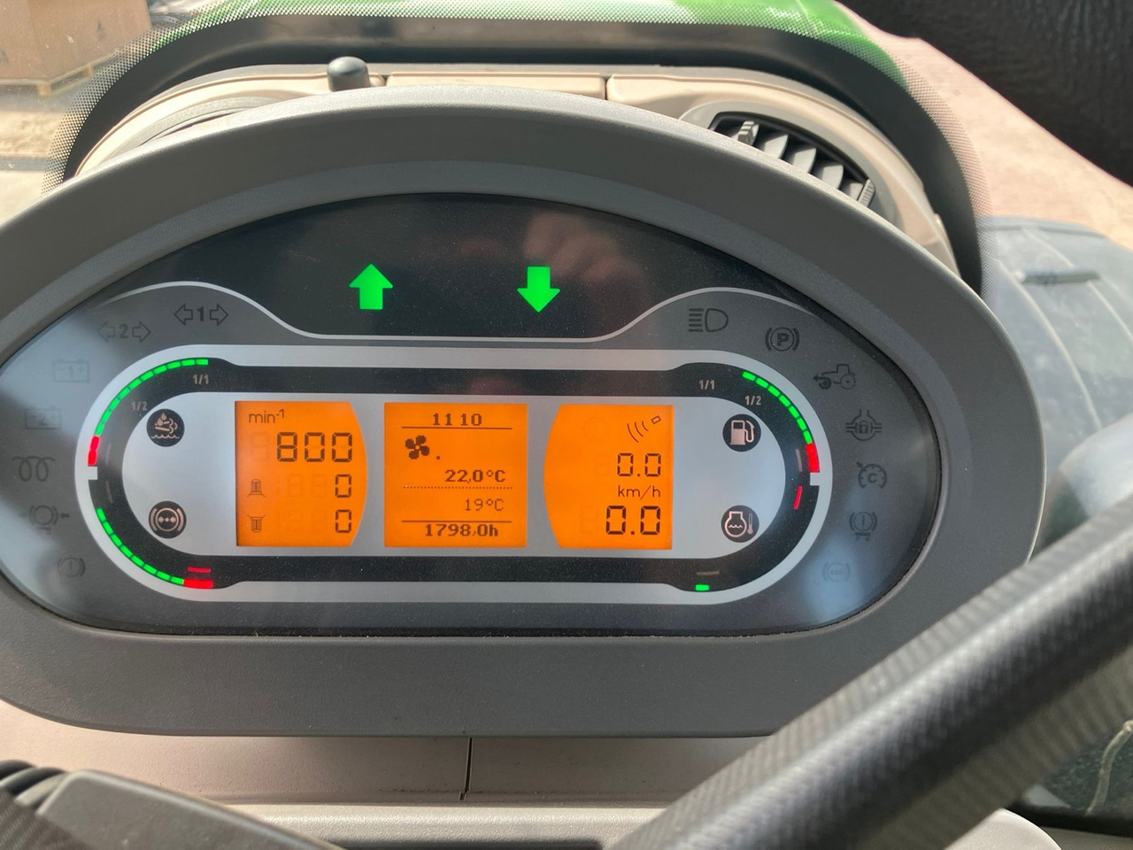 Fendt 828 Vario S4 Profi Plus - Traktor: slika 2 Fendt 828 Vario S4 Profi Plus - Traktor: slika 2