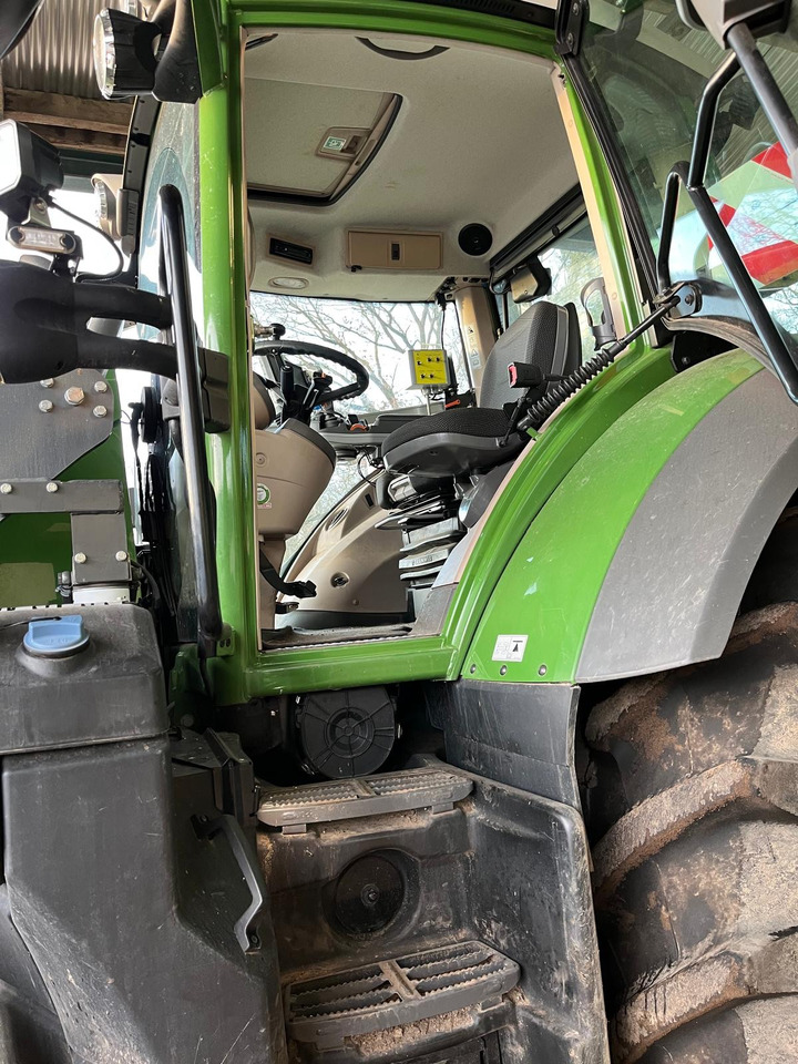 Fendt 828 Vario S4 ProfiPlus FL - Traktor: slika 4 Fendt 828 Vario S4 ProfiPlus FL - Traktor: slika 4