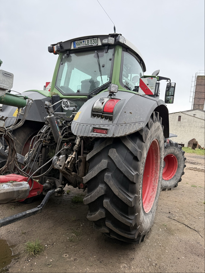 Fendt 828 Vario S4 ProfiPlus - Traktor: slika 4 Fendt 828 Vario S4 ProfiPlus - Traktor: slika 4