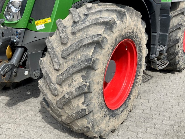 Fendt 828 Vario S4 ProfiPlus - Traktor: slika 3 Fendt 828 Vario S4 ProfiPlus - Traktor: slika 3