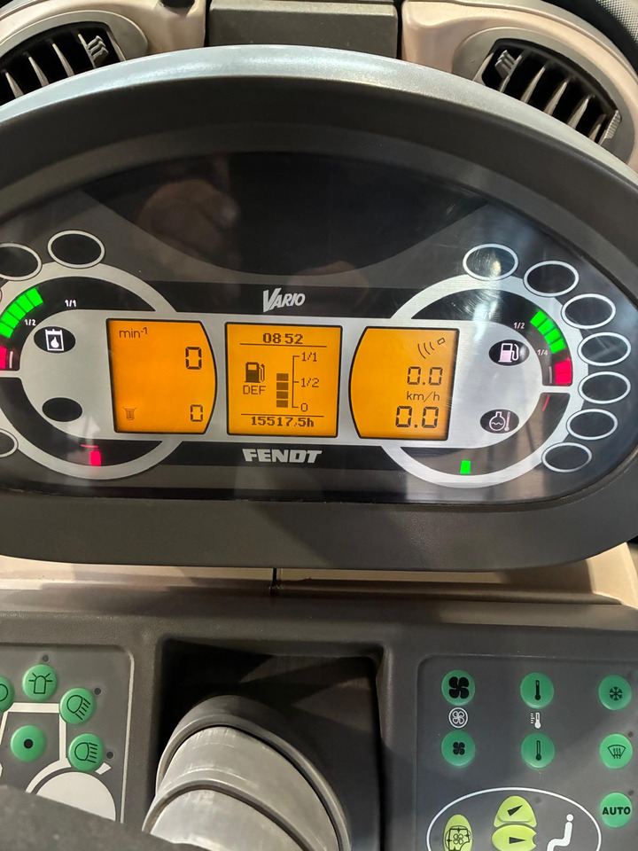 Fendt 828 Vario SCR ProfiPlus - Traktor: slika 2 Fendt 828 Vario SCR ProfiPlus - Traktor: slika 2