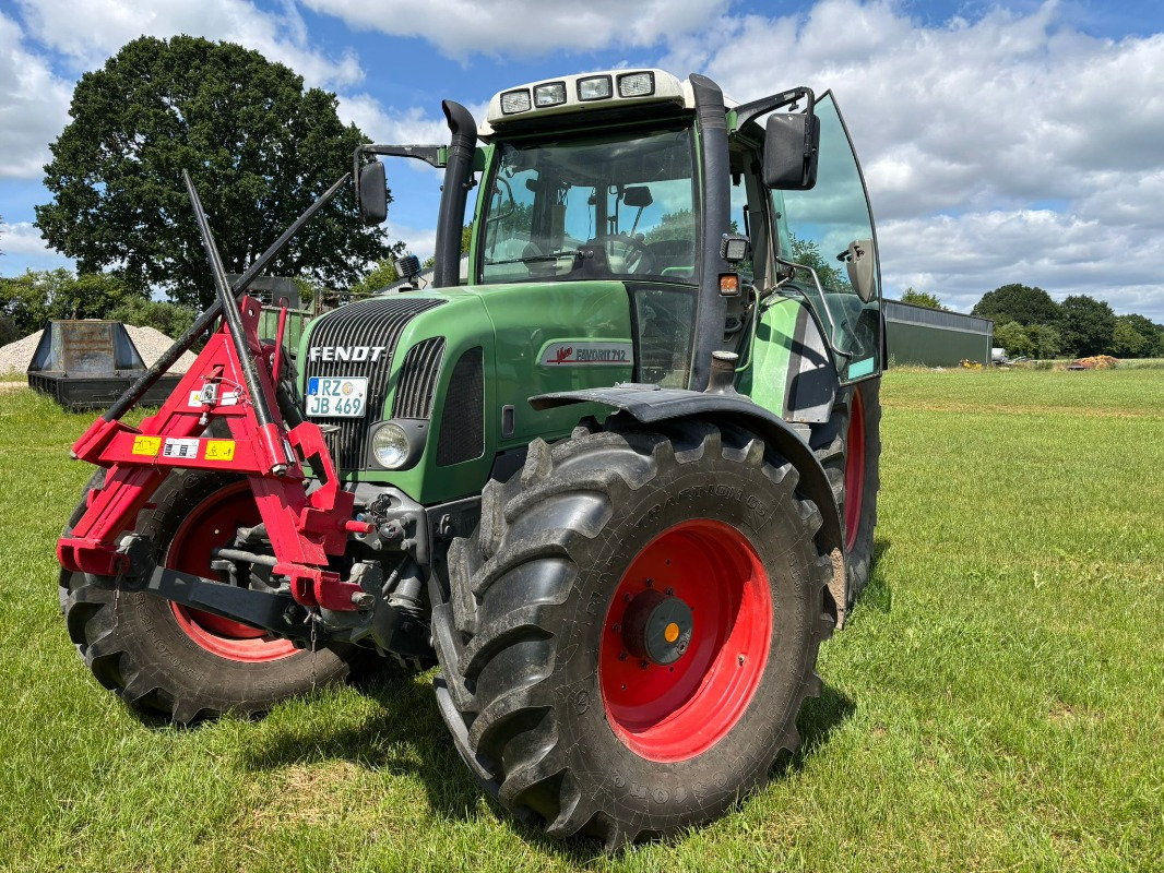 Fendt Favorit 712 Vario - Traktor: slika 1 Fendt Favorit 712 Vario - Traktor: slika 1
