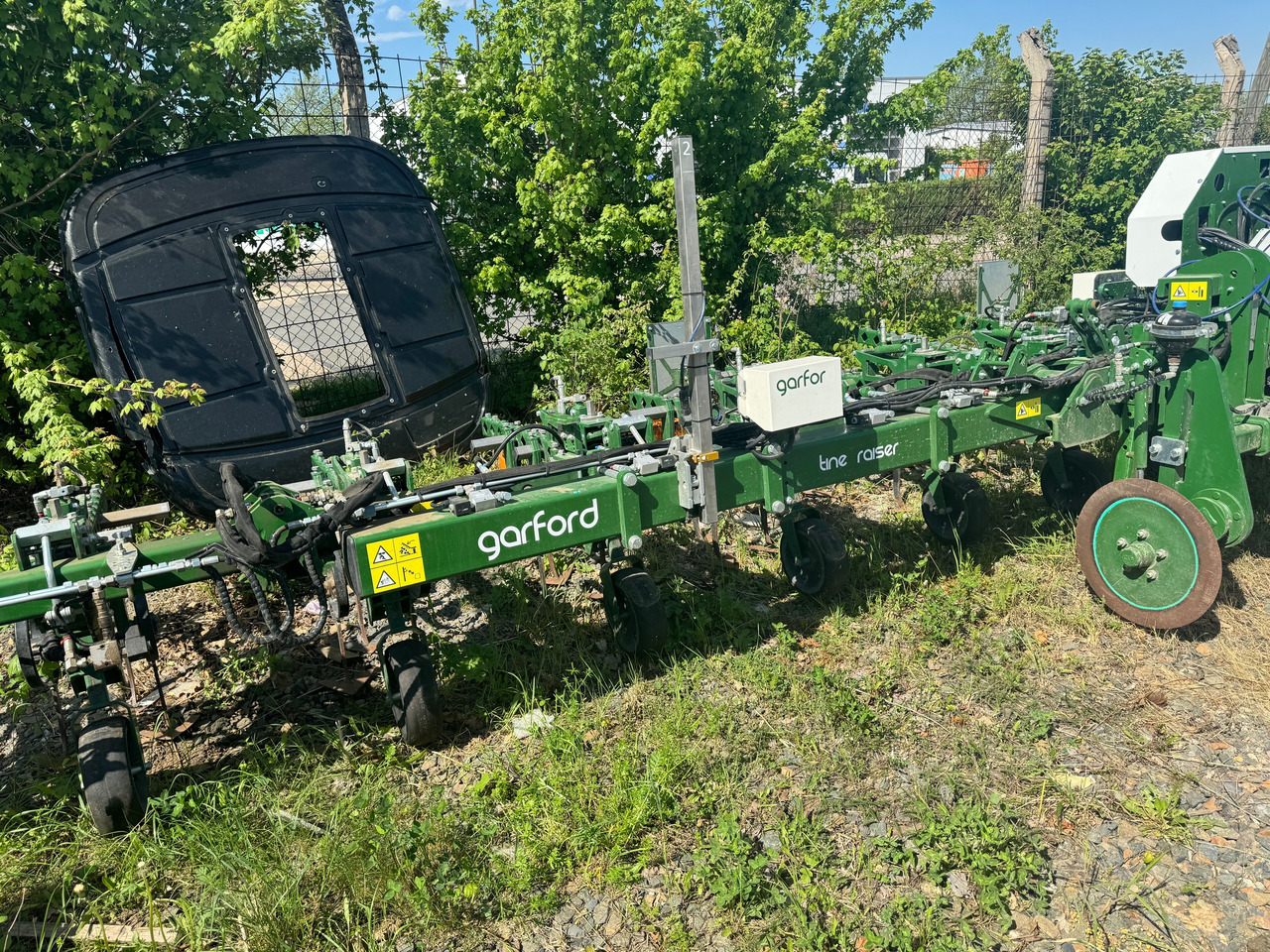 Garford Robocrop Guided Hoe - Kombajn za peso: slika 4 Garford Robocrop Guided Hoe - Kombajn za peso: slika 4