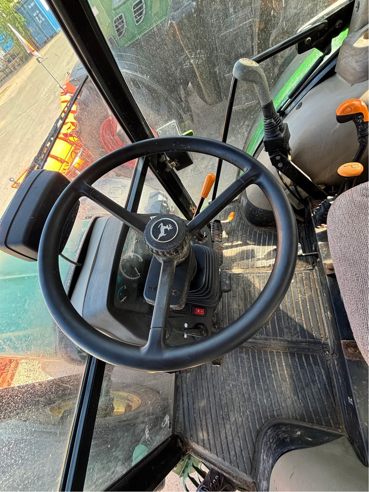John Deere 5075 E - Traktor: slika 3 John Deere 5075 E - Traktor: slika 3