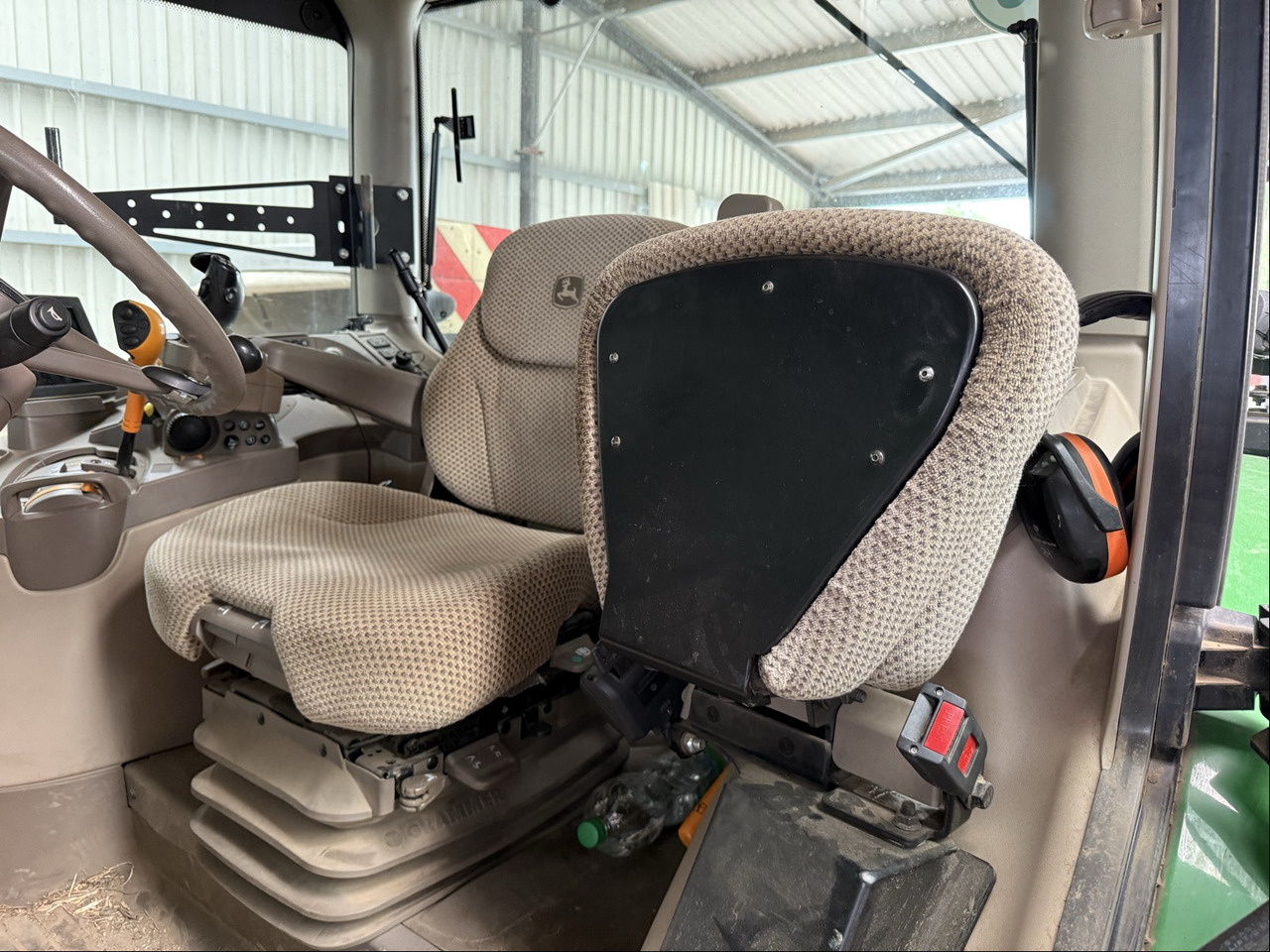 John Deere 6175 R AutoQuad - Traktor: slika 2 John Deere 6175 R AutoQuad - Traktor: slika 2