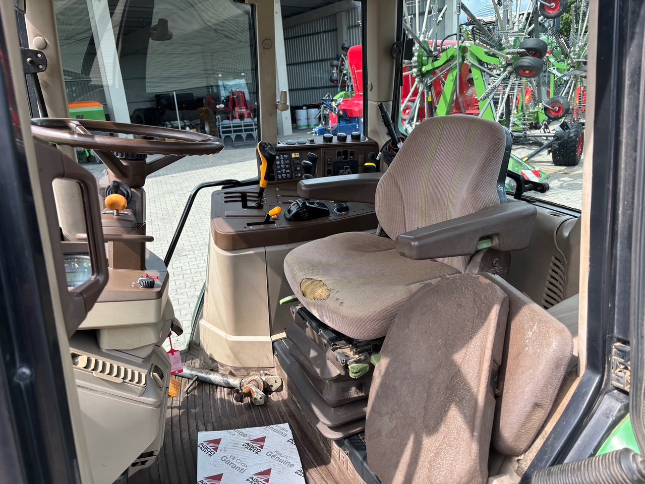 John Deere 6320 - Traktor: slika 4 John Deere 6320 - Traktor: slika 4