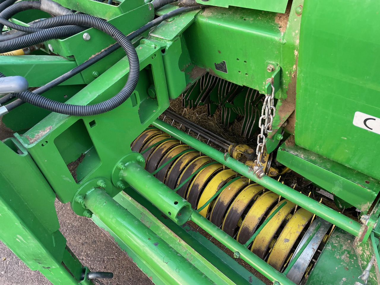 John Deere 864 Rundballenpresse - Oprema za obračalnike: slika 2 John Deere 864 Rundballenpresse - Oprema za obračalnike: slika 2