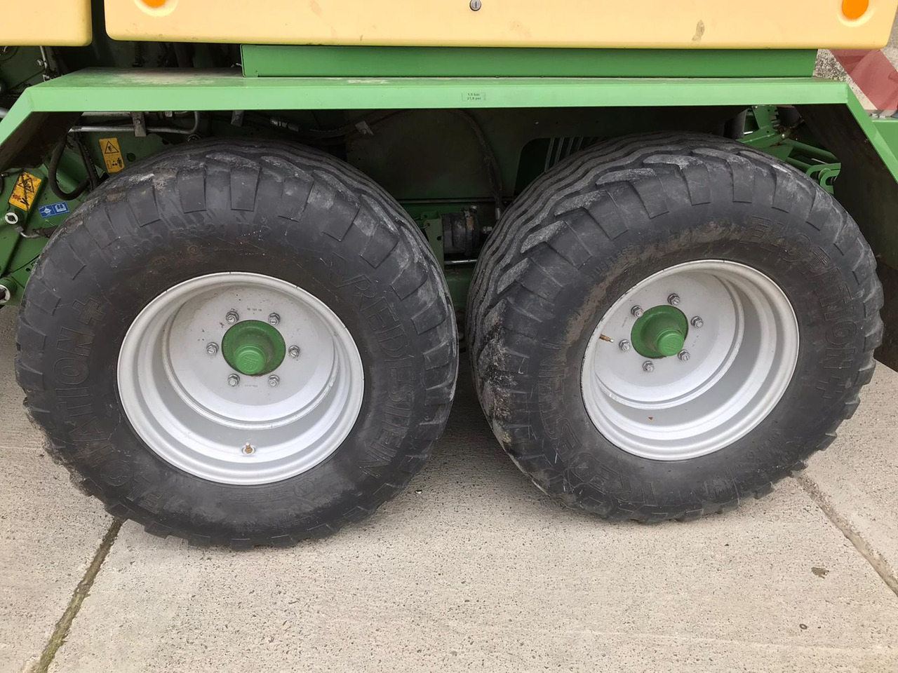 Krone Comprima CF 155 XC - Oprema za obračalnike: slika 2 Krone Comprima CF 155 XC - Oprema za obračalnike: slika 2