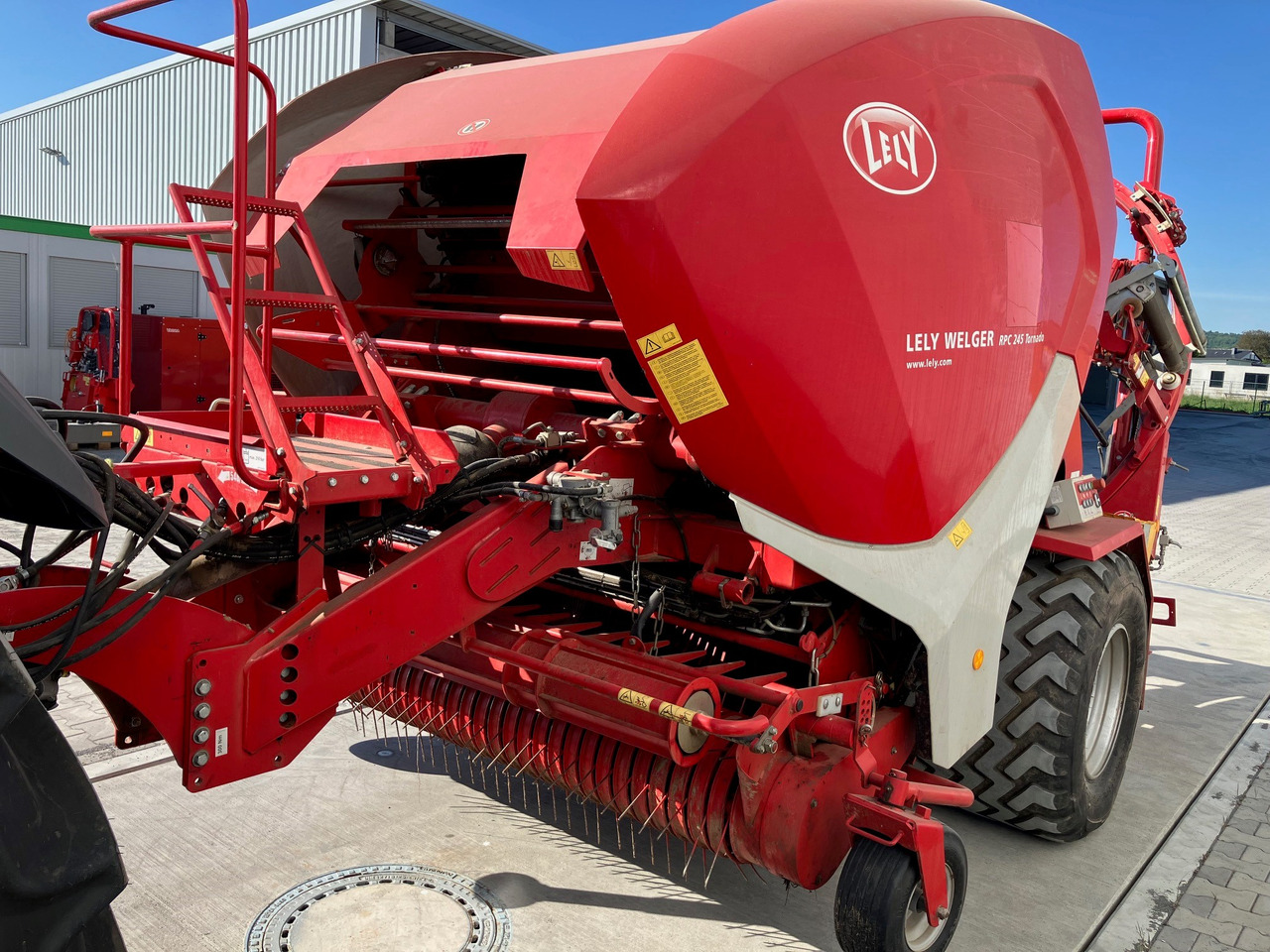 Lely Welger RPC 245 Tornado - Oprema za obračalnike: slika 1 Lely Welger RPC 245 Tornado - Oprema za obračalnike: slika 1