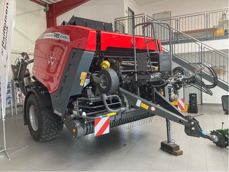 Massey Ferguson 4160 V Protec 25 Messer - Oprema za obračalnike: slika 1 Massey Ferguson 4160 V Protec 25 Messer - Oprema za obračalnike: slika 1