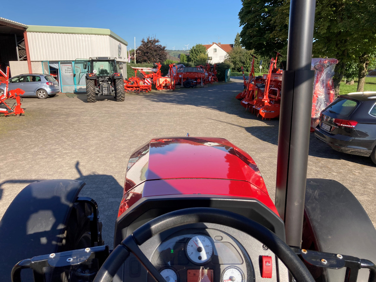 Massey Ferguson 4708 M Plattform Essential - Traktor: slika 4 Massey Ferguson 4708 M Plattform Essential - Traktor: slika 4