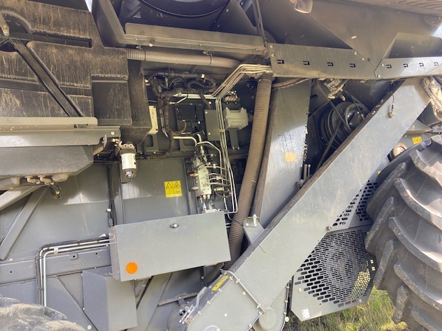 Massey Ferguson 7370 Beta - Kombajn harvester: slika 5 Massey Ferguson 7370 Beta - Kombajn harvester: slika 5