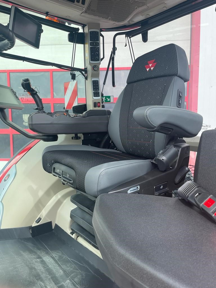 Massey Ferguson 8732 Dyna-VT EXCLUSIVE - Traktor: slika 3 Massey Ferguson 8732 Dyna-VT EXCLUSIVE - Traktor: slika 3