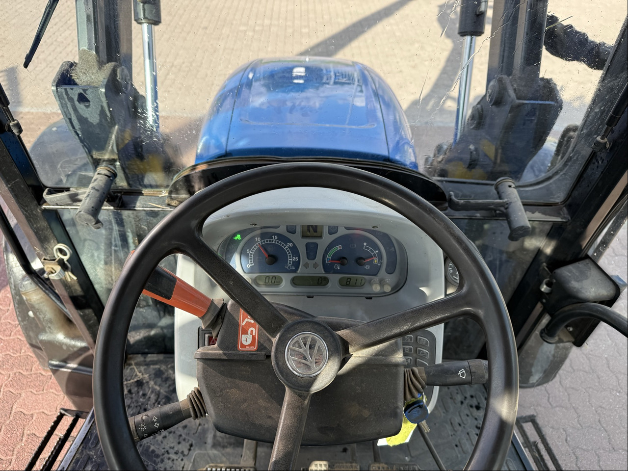 New Holland T5050 - Traktor: slika 5 New Holland T5050 - Traktor: slika 5