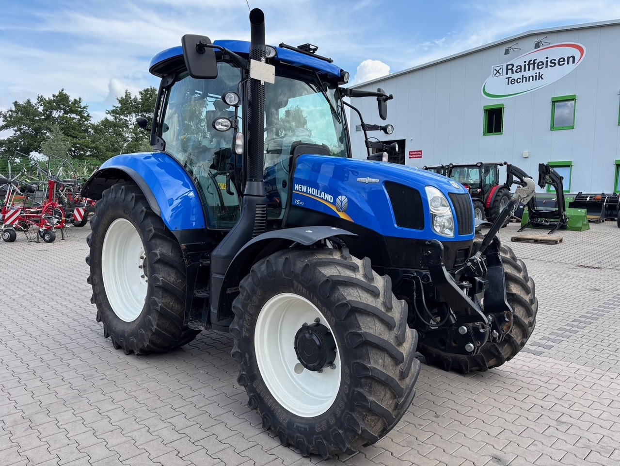 New Holland T6.140 Auto Command - Traktor: slika 1 New Holland T6.140 Auto Command - Traktor: slika 1