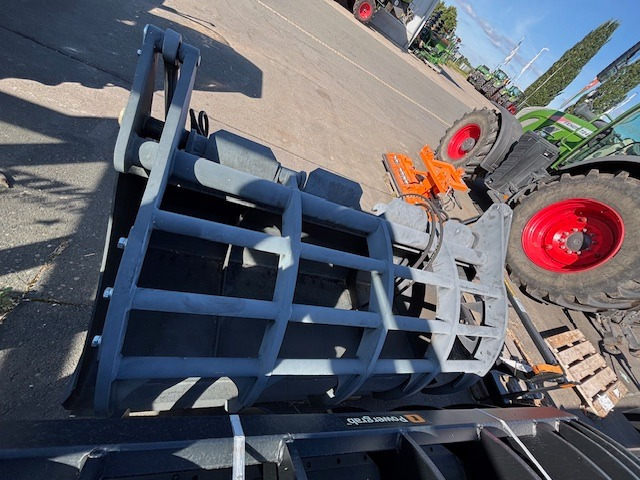 Schäffer Silage-Greifschaufel 1,80m - Oprema za živino: slika 1 Schäffer Silage-Greifschaufel 1,80m - Oprema za živino: slika 1