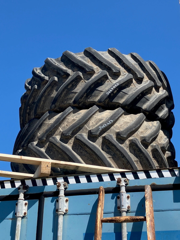 Trelleborg 750/70R44 650/60R38 - Gume in platišča: slika 3 Trelleborg 750/70R44 650/60R38 - Gume in platišča: slika 3