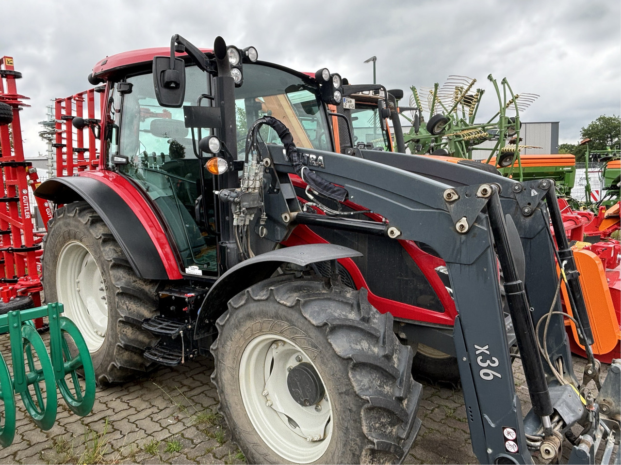 Valtra A 95 - Traktor: slika 1 Valtra A 95 - Traktor: slika 1