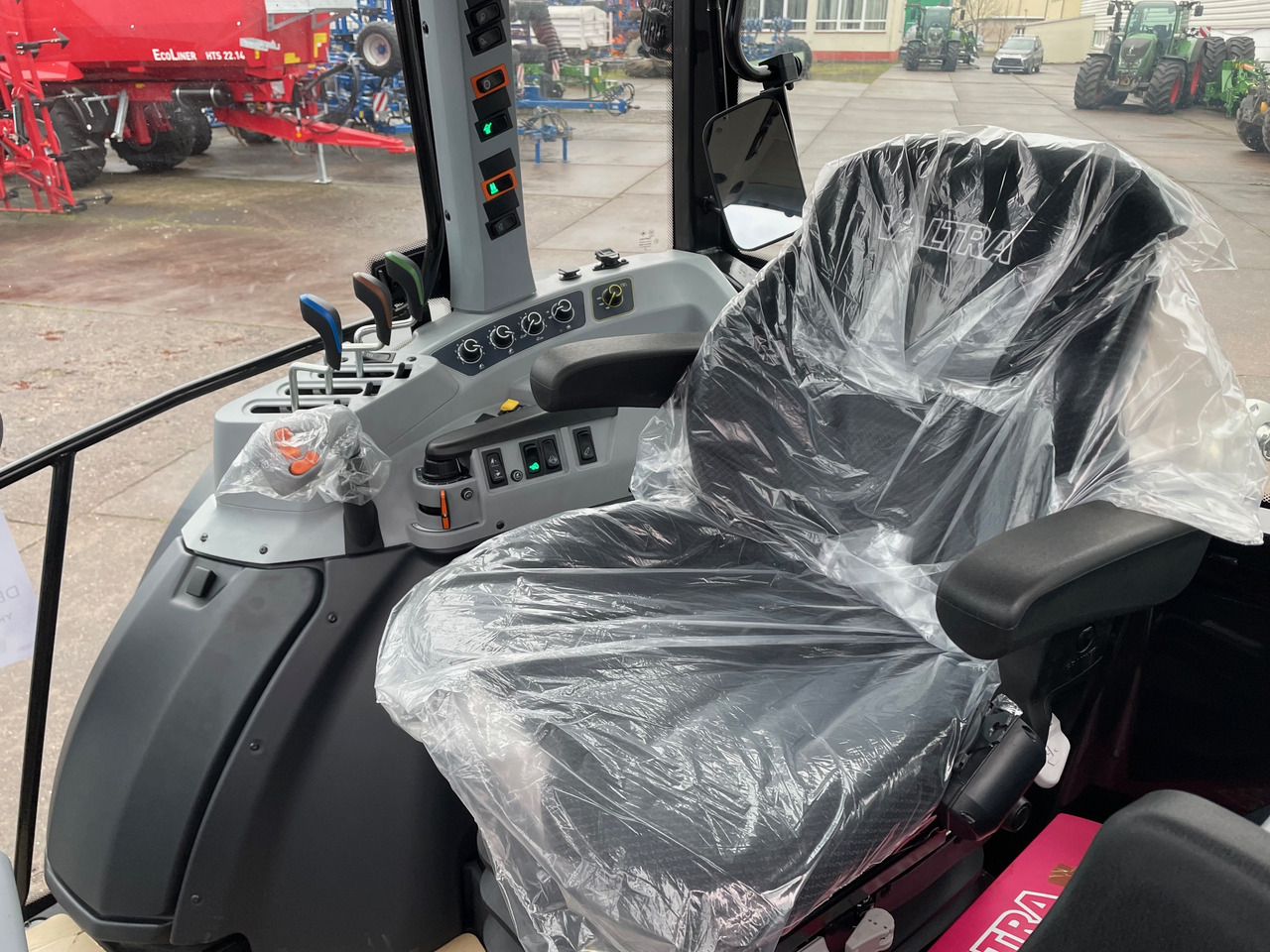 Valtra A105MH4 2B0 - Traktor: slika 3 Valtra A105MH4 2B0 - Traktor: slika 3