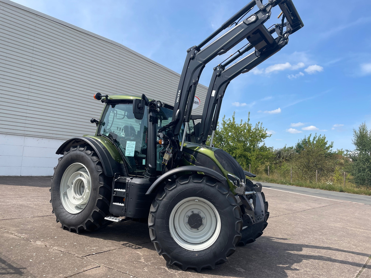 Valtra N155 EA 2B1 - Traktor: slika 5 Valtra N155 EA 2B1 - Traktor: slika 5
