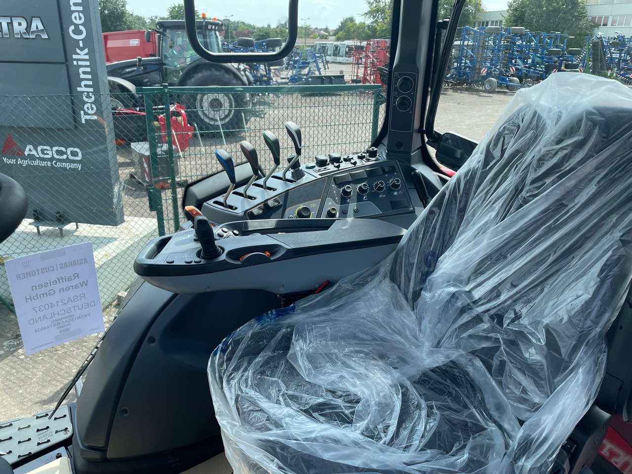 Valtra N155 EA 2B1 - Traktor: slika 2 Valtra N155 EA 2B1 - Traktor: slika 2