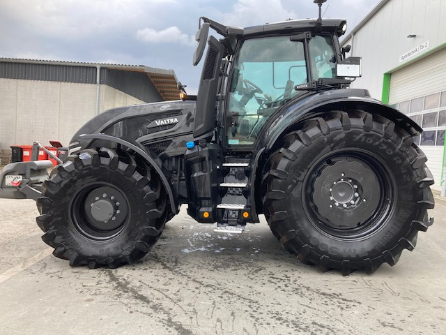 Valtra Q265 - Traktor: slika 1 Valtra Q265 - Traktor: slika 1