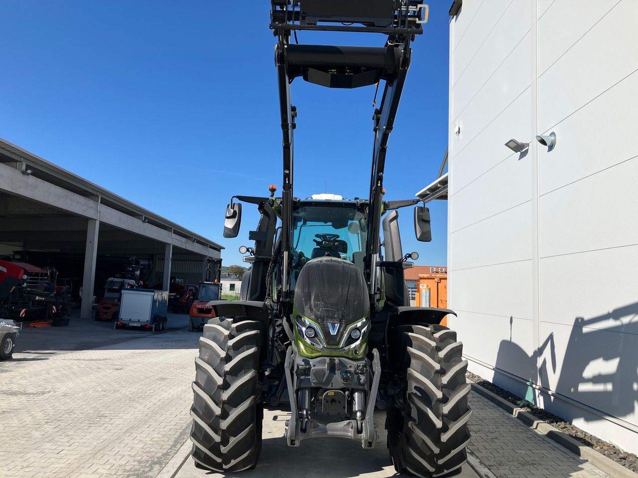 Valtra Q285 - Traktor: slika 5 Valtra Q285 - Traktor: slika 5