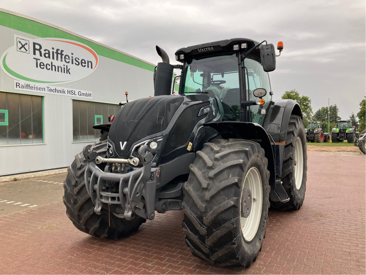 Valtra S 394 - Traktor: slika 1 Valtra S 394 - Traktor: slika 1
