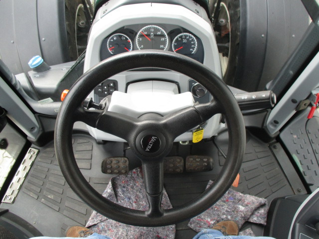 Valtra T194 Direct - Traktor: slika 2 Valtra T194 Direct - Traktor: slika 2