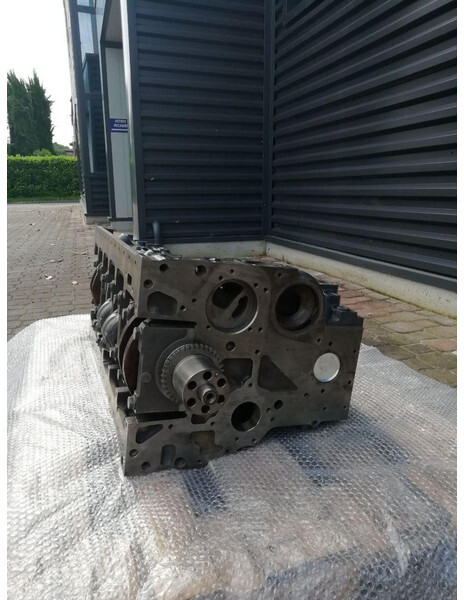 Iveco EUROCARGO F4AE3681E SHORTBLOCK - Blok cilindra za Tovornjak: slika 2 Iveco EUROCARGO F4AE3681E SHORTBLOCK - Blok cilindra za Tovornjak: slika 2