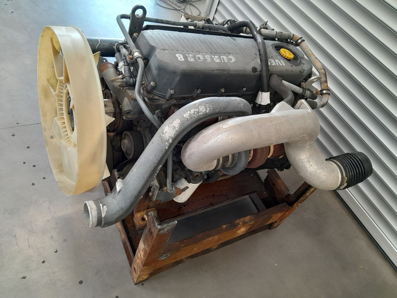 Iveco F2BE3681 EURO 5 CURSOR 8 STRALIS - Motor za Tovornjak: slika 2 Iveco F2BE3681 EURO 5 CURSOR 8 STRALIS - Motor za Tovornjak: slika 2