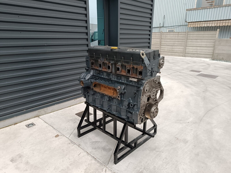 Iveco F3BE3681 STRALIS CURSOR 13 EURO 5 RECONDITIONED WITH WARRANTY - Motor za Tovornjak: slika 2 Iveco F3BE3681 STRALIS CURSOR 13 EURO 5 RECONDITIONED WITH WARRANTY - Motor za Tovornjak: slika 2