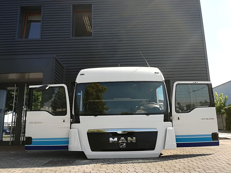 MAN TGX XLX EURO 5 - Kabina in notranjost za Tovornjak: slika 2 MAN TGX XLX EURO 5 - Kabina in notranjost za Tovornjak: slika 2