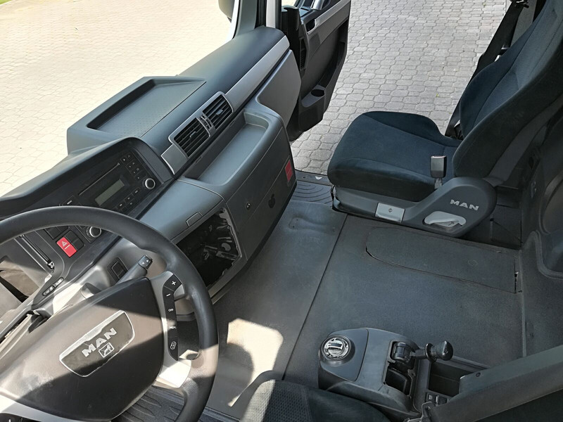 MAN TGX XLX EURO 5 - Kabina in notranjost za Tovornjak: slika 5 MAN TGX XLX EURO 5 - Kabina in notranjost za Tovornjak: slika 5