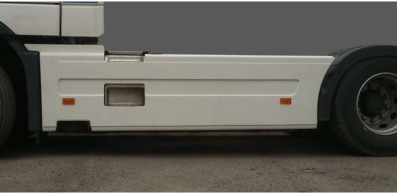 Volvo FH12 FH13 FH16 - Aerodinamika/ Spojler za Tovornjak: slika 1 Volvo FH12 FH13 FH16 - Aerodinamika/ Spojler za Tovornjak: slika 1