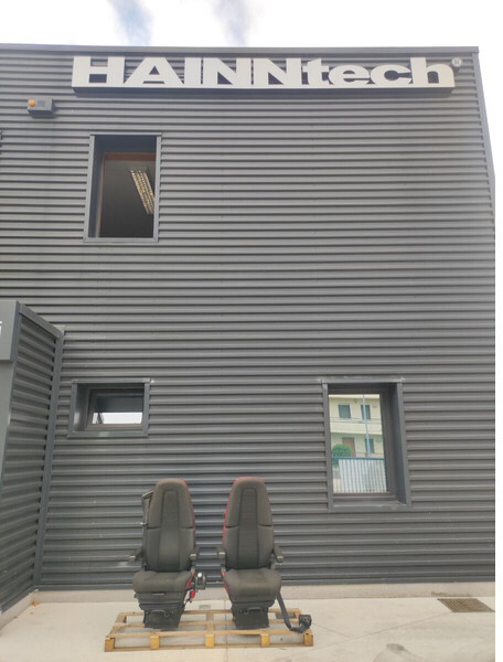 Volvo FH4 - FH13 FH16 - Sedež za Tovornjak: slika 1 Volvo FH4 - FH13 FH16 - Sedež za Tovornjak: slika 1