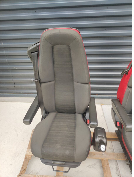 Volvo FH4 - FH13 FH16 - Sedež za Tovornjak: slika 4 Volvo FH4 - FH13 FH16 - Sedež za Tovornjak: slika 4