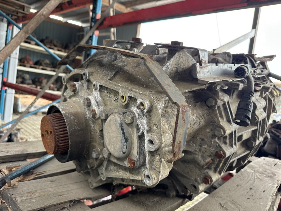 DAF GEARBOX 12A2130 TD *DAMAGE* - Menjalnik za Tovornjak: slika 1 DAF GEARBOX 12A2130 TD *DAMAGE* - Menjalnik za Tovornjak: slika 1