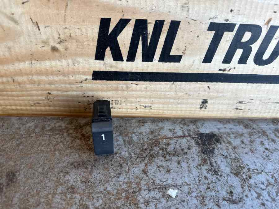 DAF SWITCH 2118185 - Električni sistem za Tovornjak: slika 1 DAF SWITCH 2118185 - Električni sistem za Tovornjak: slika 1