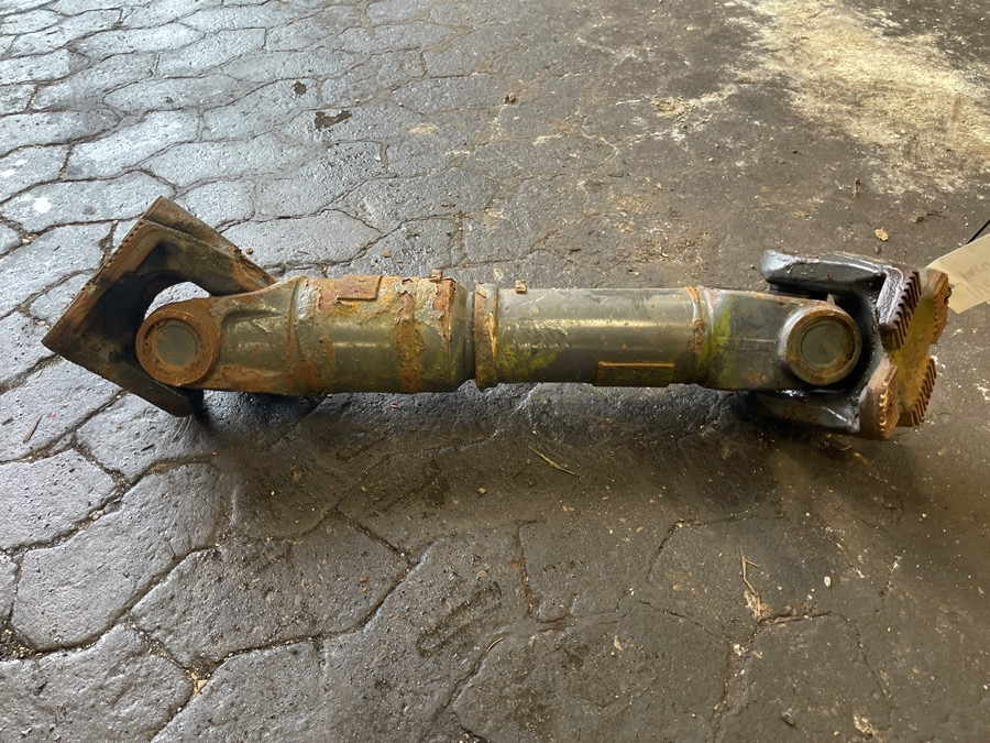 IVECO PROPSHAFT 41201728 - Kardanska gred za Tovornjak: slika 1 IVECO PROPSHAFT 41201728 - Kardanska gred za Tovornjak: slika 1